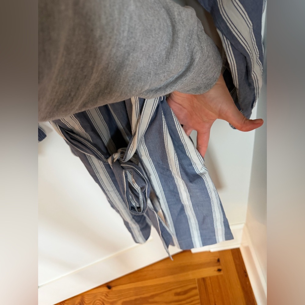 Gap Stripe 3/4 Sleeve Blue & White Stripe Dress - Picture 7 of 14